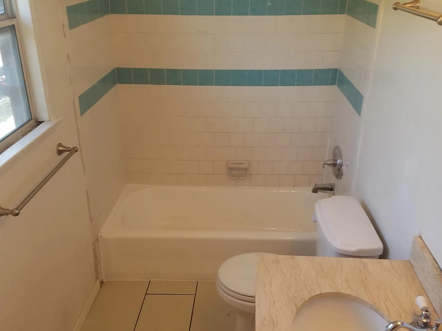 3 bed, 1250 sqft, $2,775 — Photo 4