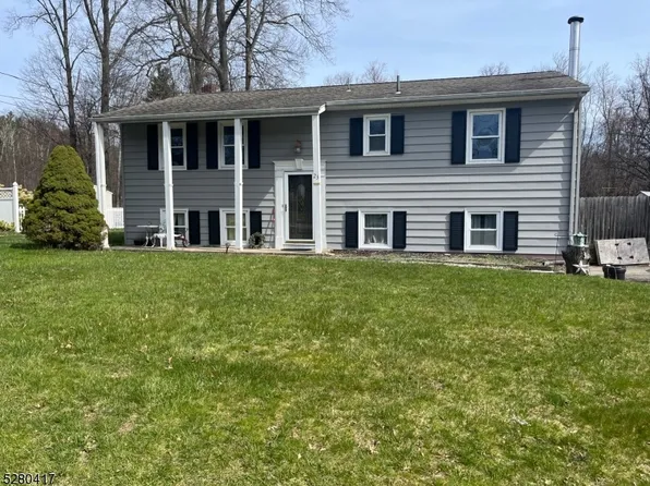 23 Lou Ann Blvd, West Milford Twp., NJ 07480