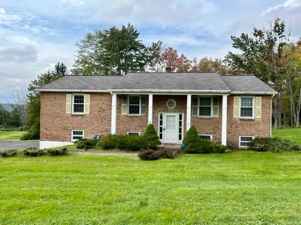 1 Sunnyside Dr, Owego, NY 13827