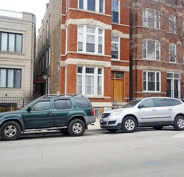 1512 W Erie St #3R — Photo 1