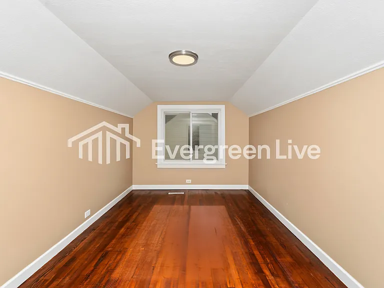 13762 Shady Oak Blvd — Photo 9