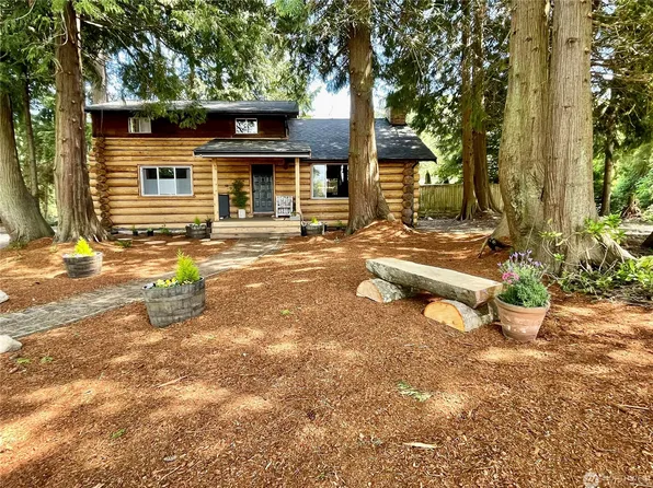 3255 S East Camano Dr, Camano Island, WA 98282