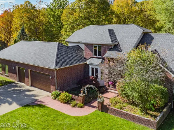 4606 Rue De Carolyn, Oxford, MI 48370