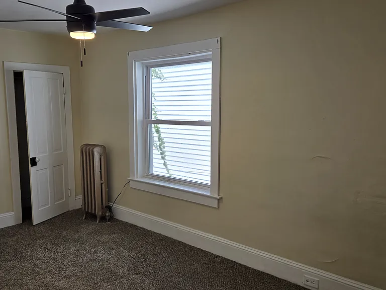 Bed 2 (2nd Floor)