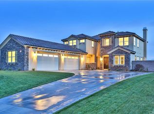 3087 Crystal Ridge Ln, Colton, CA 92324