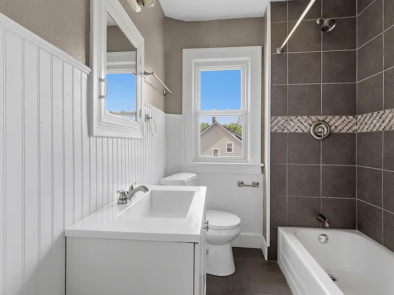 5482 Morgan St — Photo 11