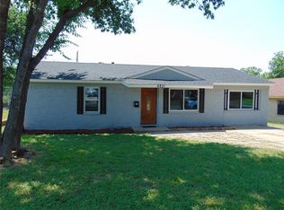 5831 Bluffman Dr, Dallas, TX 75241