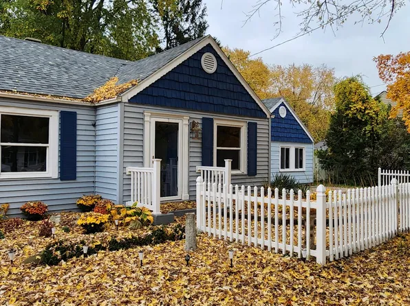 540 Park St, Wayland, MI 49348