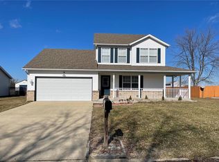 2413 Coniferous Dr, Shiloh, IL 62221