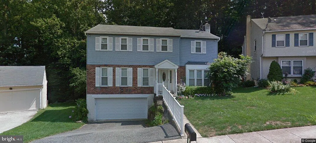 4 bed, 2.5 bath, 2240 sqft, $4,295 — Photo 1