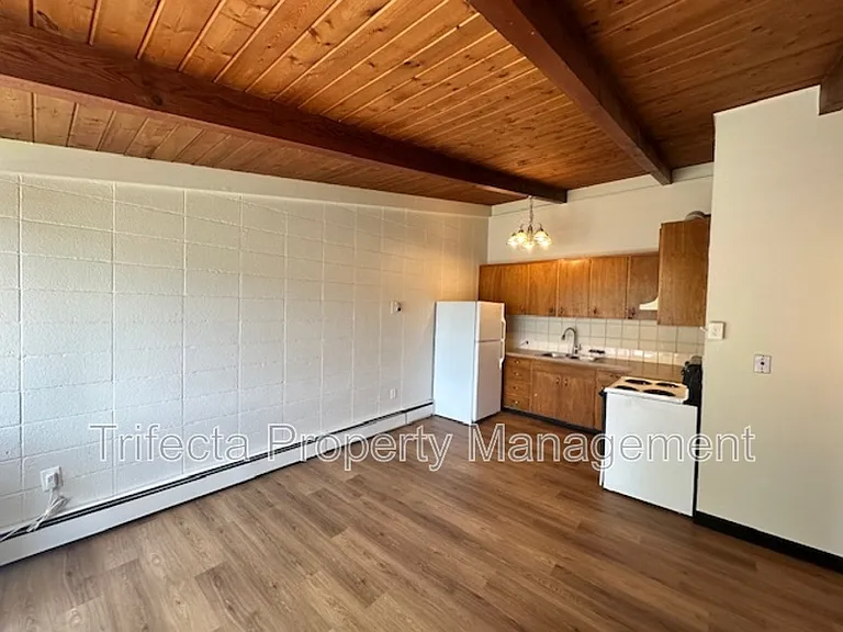 610B Parker St — Photo 4