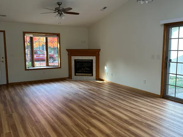 (undisclosed Address), Hudson, WI 54016