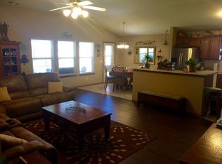 10616 NW 33rd St, Yukon, OK 73099