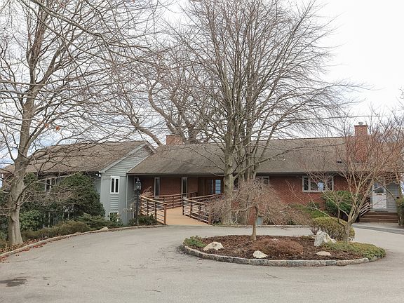 2nd image of 1066 Seahaven Dr