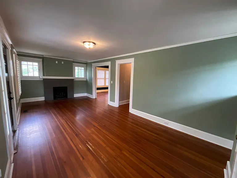 1117 Lexington Ave — Photo 16