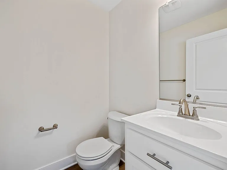 20015 James River Dr — Photo 14