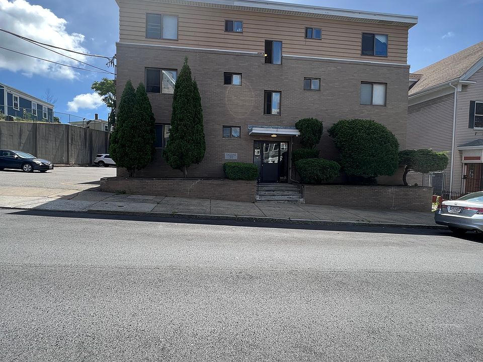 1st image of 25 Hamilton Ave #25