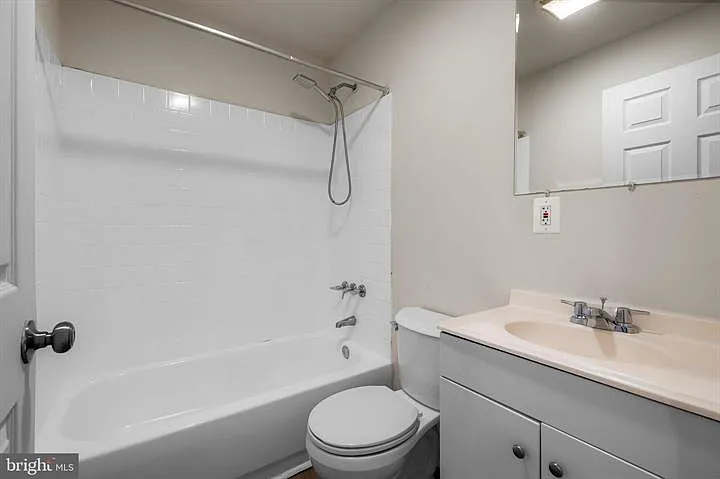 3021 Belair Rd — Photo 18