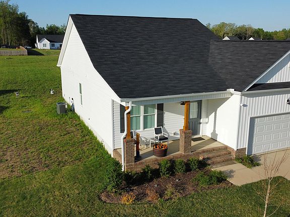 2nd image of 295 Springtooth Dr