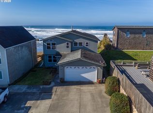 2464 Beach Loop Dr SW, Bandon, OR 97411