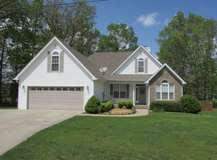 1103 E End Rd, Manchester, TN 37355