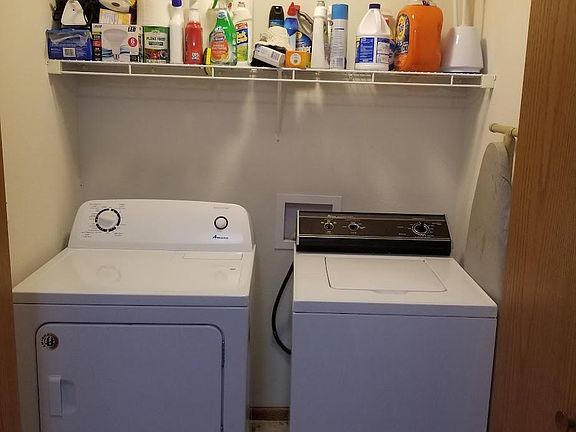 2nd image of 4818 Algonquin Dr Unit 4