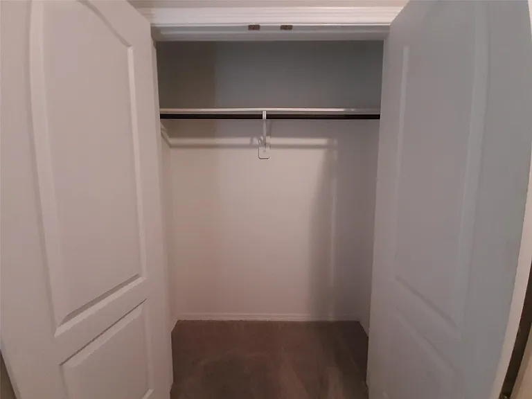 919 Redinger Ridge Dr — Photo 17