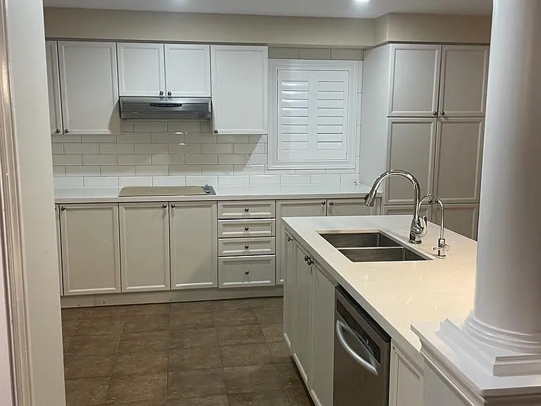 1579 Coldstream Dr #UPPER — Photo 6