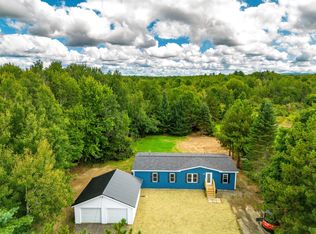 906 Main St, Bradley, ME 04411