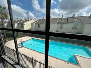 8654 Victorian Village Dr #8654, Houston, TX 77071