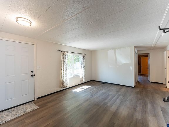 3rd image of 5055 Elliott Cir Unit 8