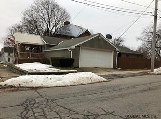 23 McLaren St, Gloversville, NY 12078
