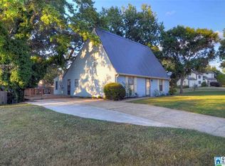 504 Foxfire Dr, Gardendale, AL 35071