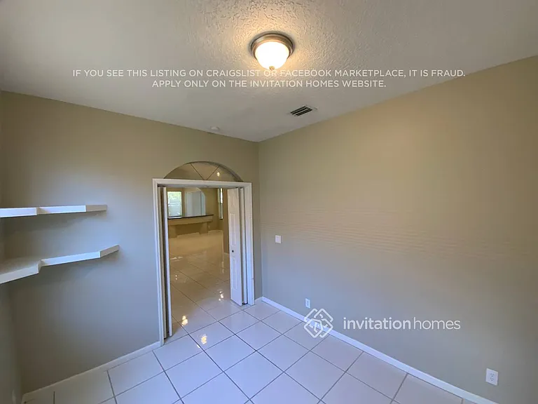 10213 Lexington Lakes Blvd N — Photo 8