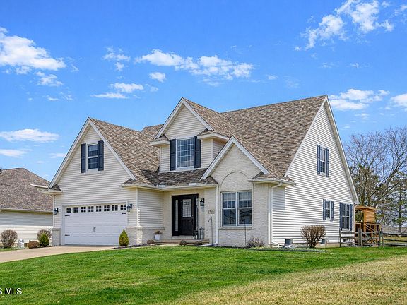 3rd image of 3407 Manley Rd