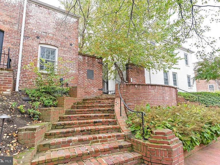628 S Carolina Ave SE #5C — Photo 37