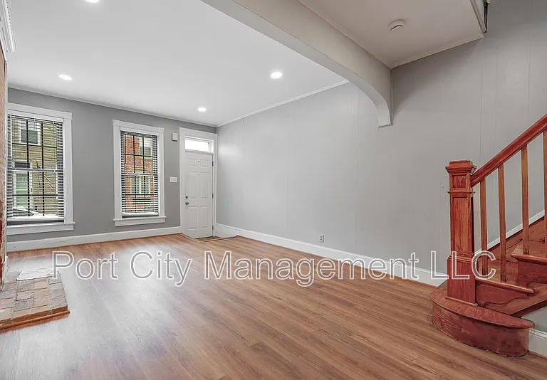 1465 Stevenson St — Photo 5