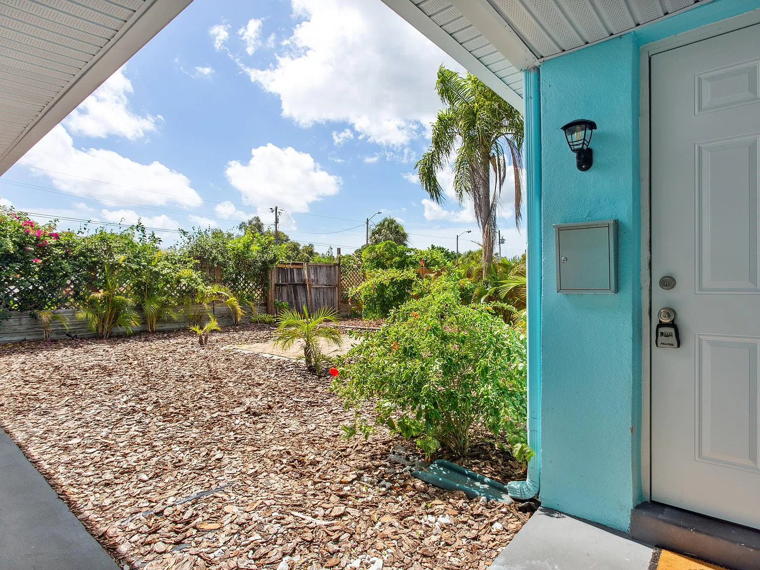 1 bed, 720 sqft, $1,300 — Photo 4