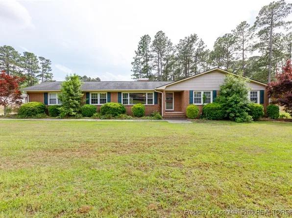 4000 Pleasant View Dr, Fayetteville, NC 28312