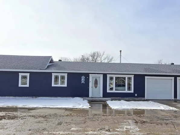311 E Merrill St, Castlewood, SD 57223