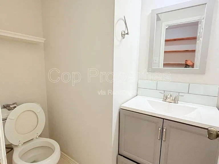 6321 Waddesdon Wood — Photo 11