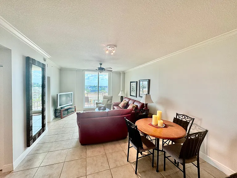 800 N Tamiami Trl #708 — Photo 7