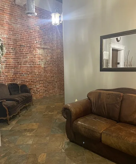208 Huron Ave — Photo 16
