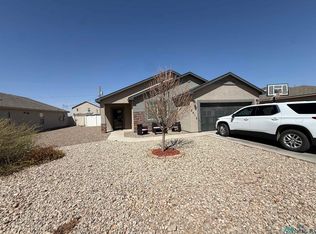 2412 W Briscoe Ave, Artesia, NM 88210