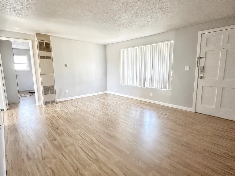 10502 Occident St SW — Photo 6