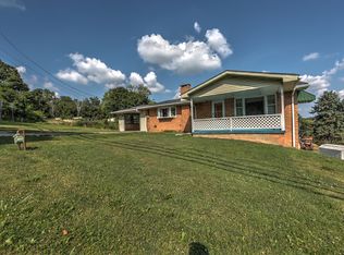 2751 Coulter Rd, White Oak, PA 15131