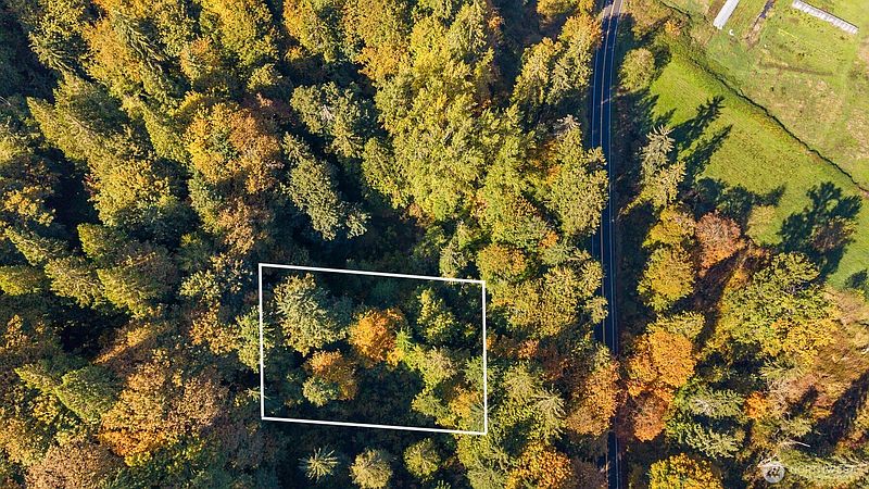 5th image of 8801 W Snoqualmie Valley Road NE