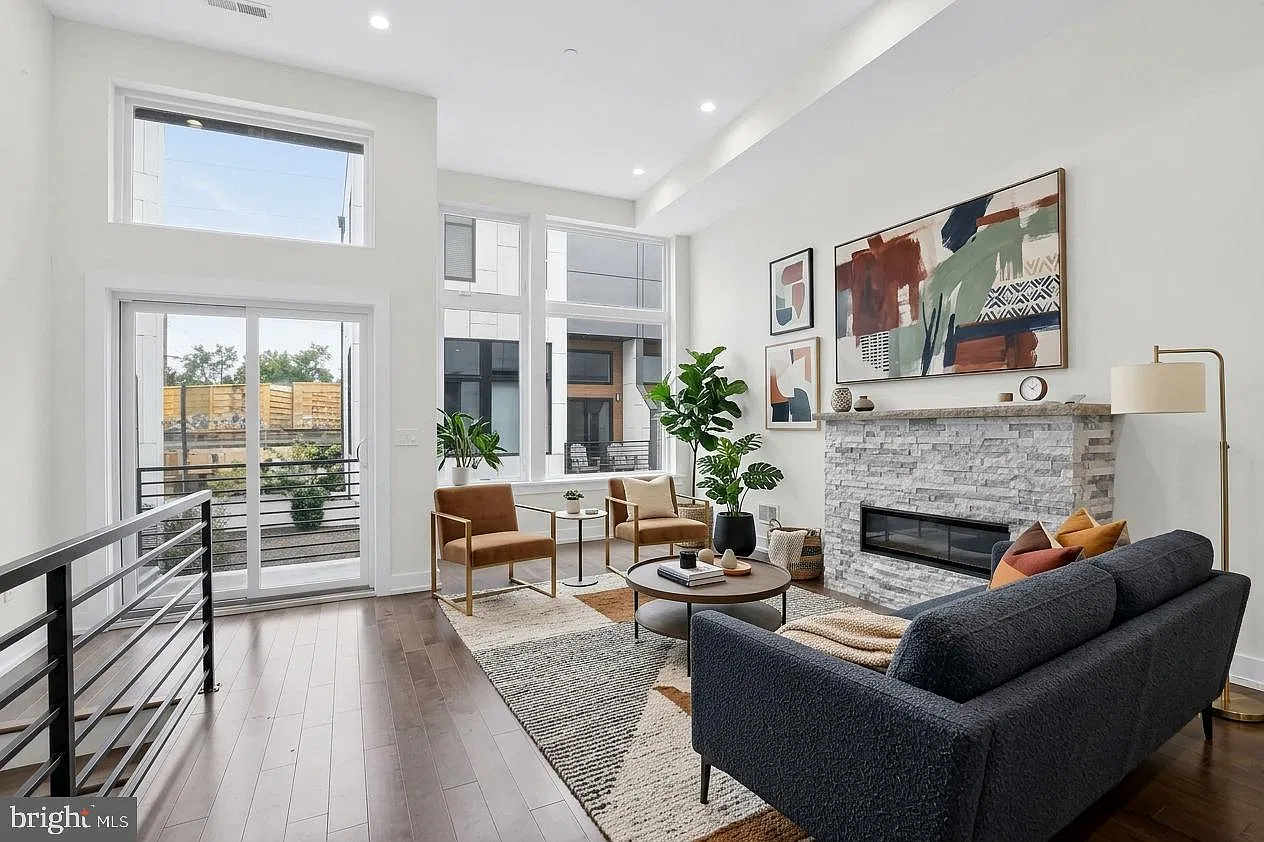 4 bed, 4.5 bath, 2144 sqft, $4,450 — Photo 1
