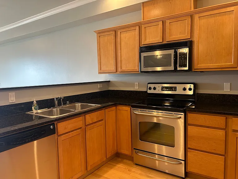 1015 Railroad Ave #412 — Photo 20