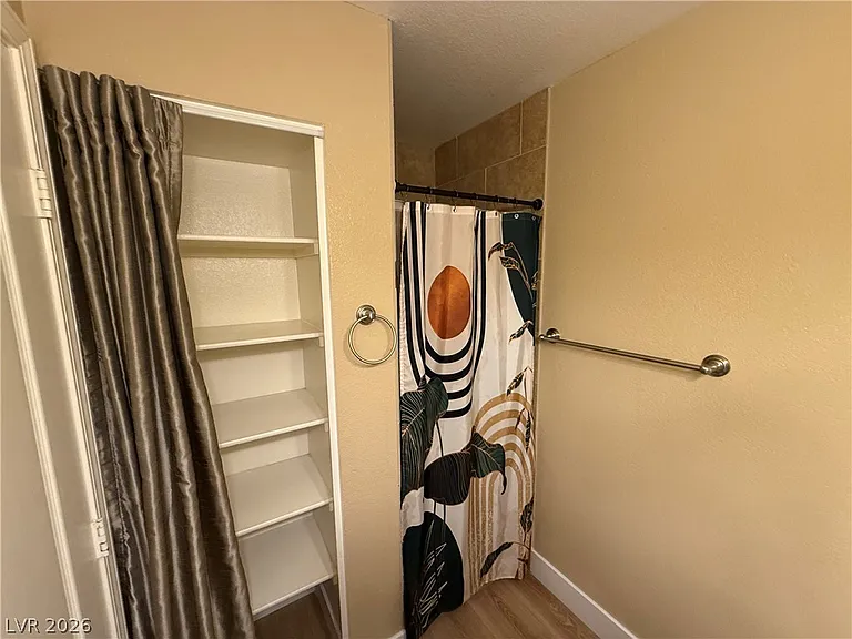 136 Serenade Ct — Photo 17